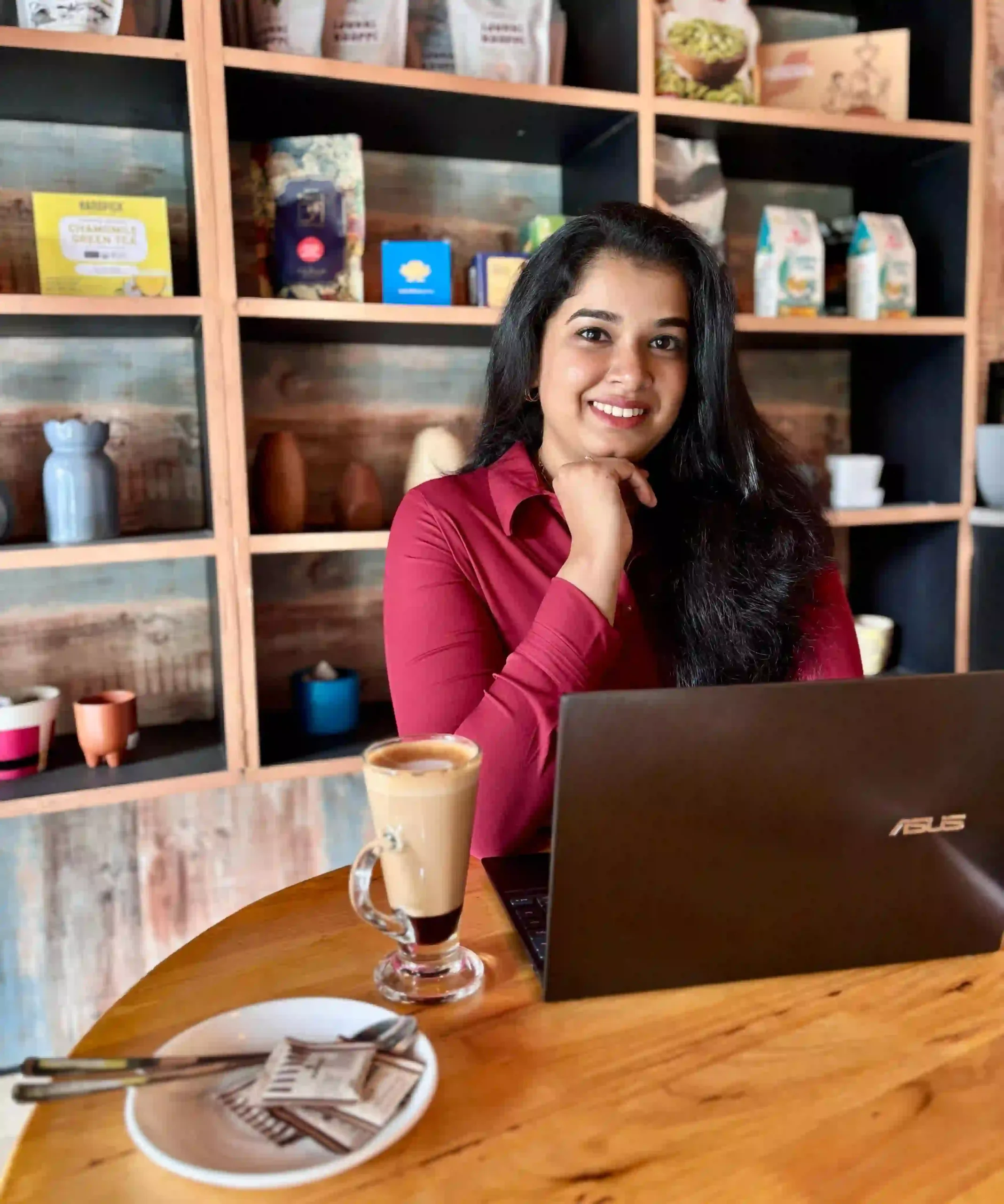 Best Freelance Digital Marketer in Thrissur testimonial pic of reshma